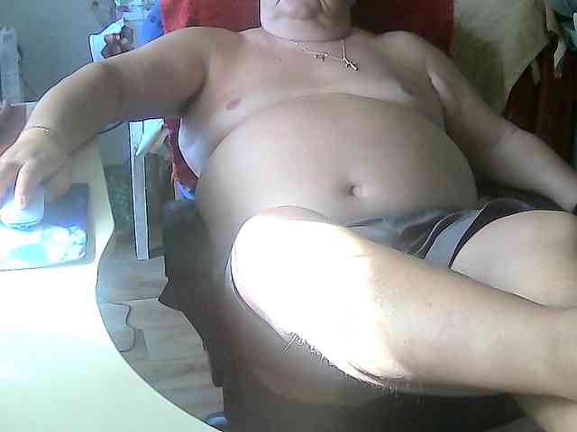 leo2008842