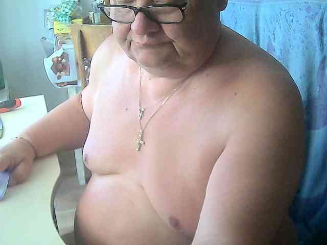leo2008844