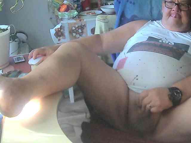 leo2008842