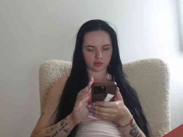 Annushka_ webcam