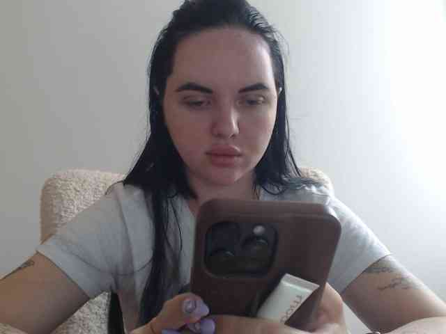 Annushka_ webcam