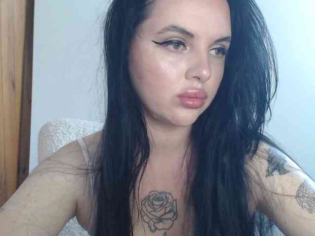 Annushka_ webcam