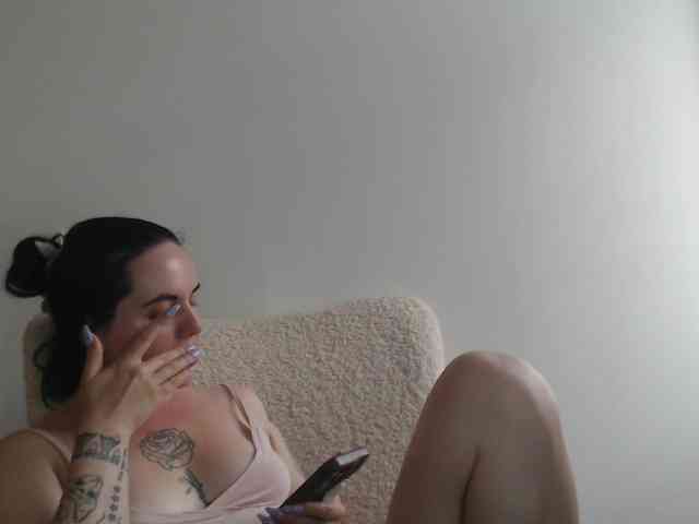 Annushka_ webcam