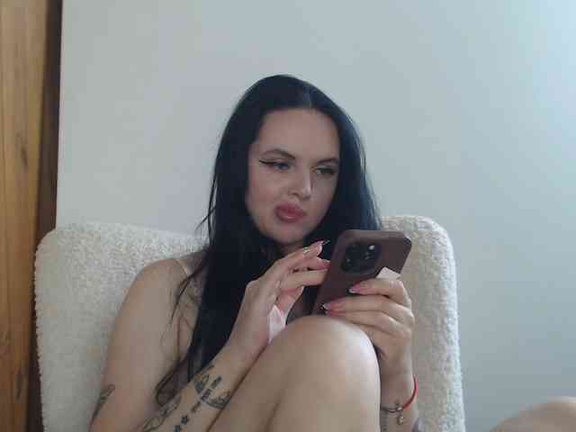 Annushka_ webcam
