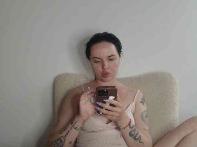 Annushka_ webcam