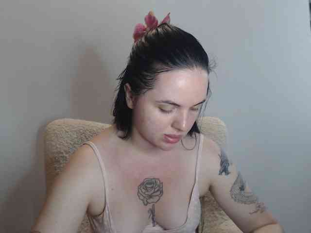 Annushka_ webcam