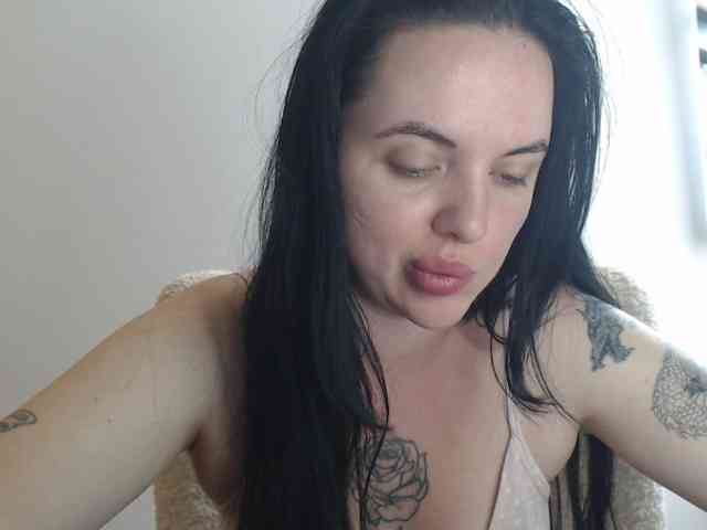 Annushka_ webcam