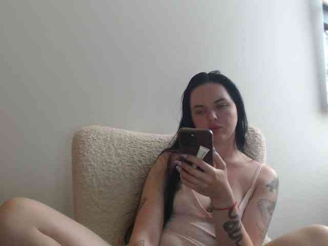 Annushka_ webcam