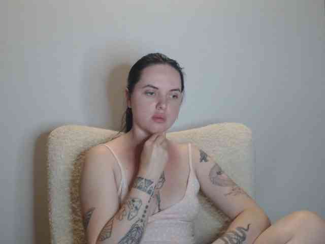 Annushka_ webcam
