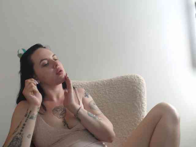Annushka_ webcam