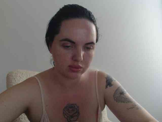 Annushka_ webcam