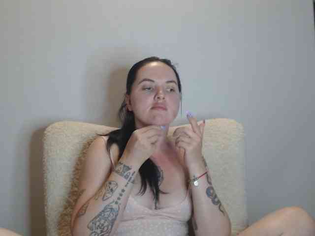 Annushka_ webcam