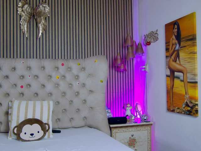 TastyShow's BongaCams show and profile