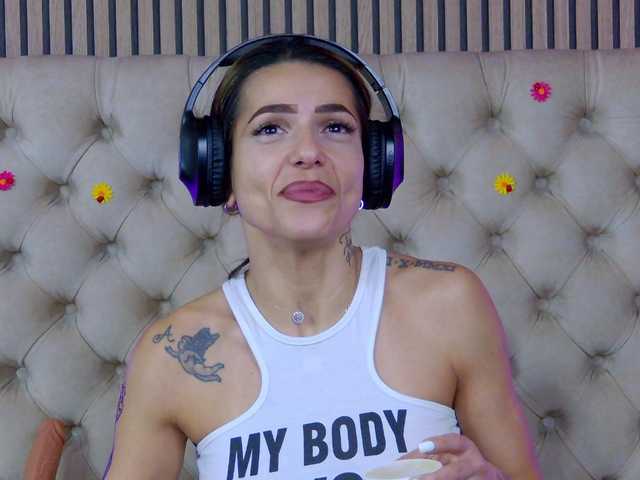 TastyShow's BongaCams show and profile