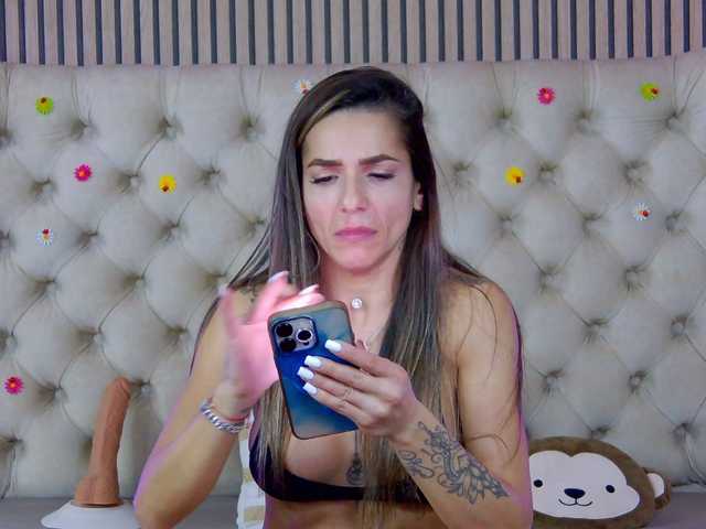 TastyShow's BongaCams show and profile