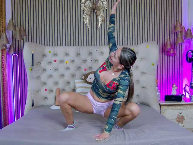 TastyShow's BongaCams show and profile