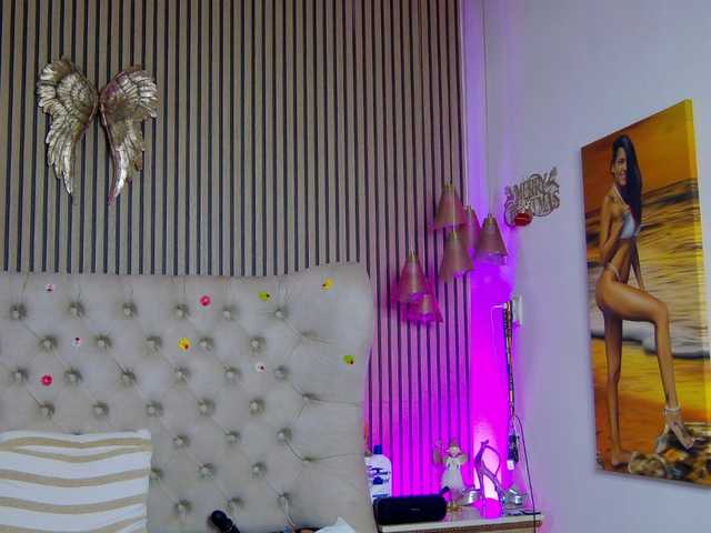 TastyShow's BongaCams show and profile