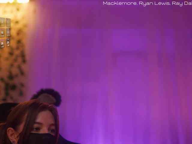 online cam sex Arimass