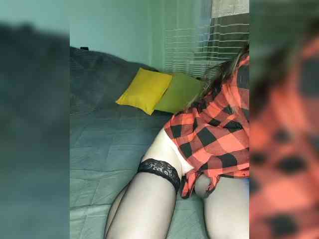 MayLily webcam