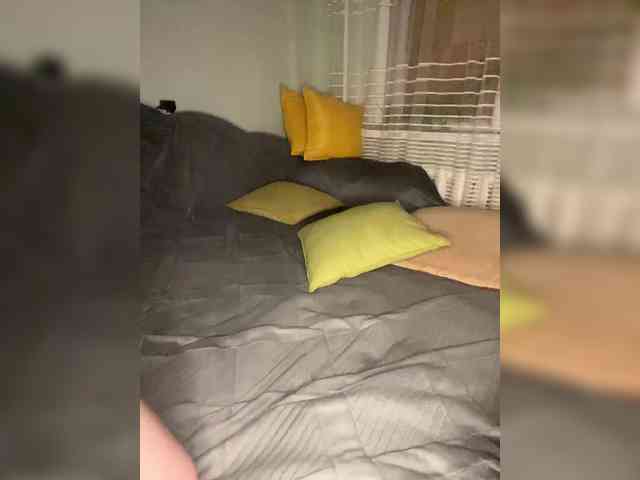 MayLily webcam