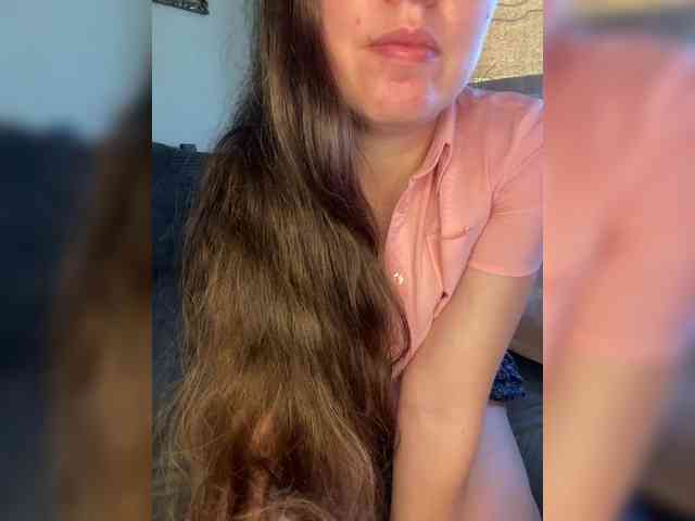 MayLily webcam