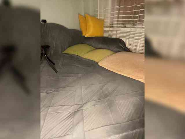MayLily webcam