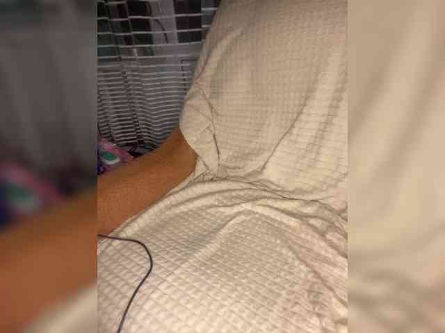 MayLily webcam