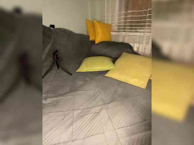 MayLily webcam