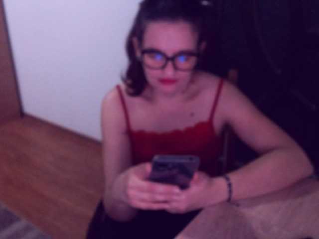 bellaro's BongaCams show and profile