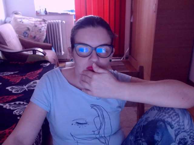 bellaro webcam bongacams model stream image