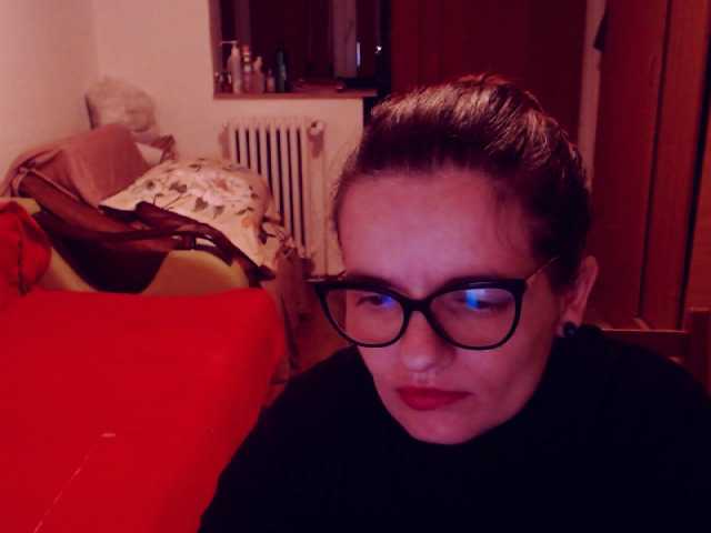 bellaro's BongaCams show and profile