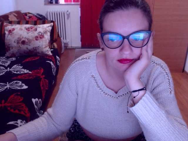 bellaro's BongaCams show and profile