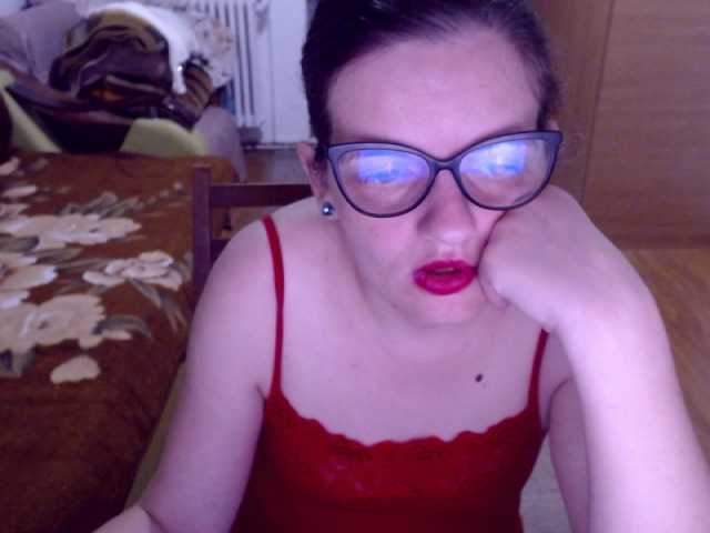 bellaro's BongaCams show and profile