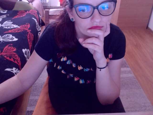 bellaro's BongaCams show and profile