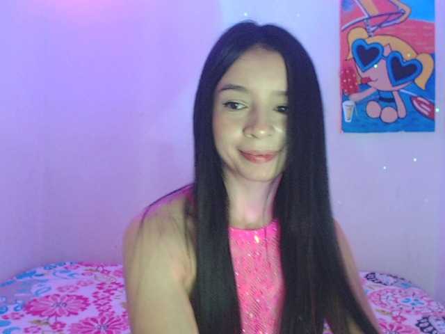 charlotehere webcam bongacams model stream image