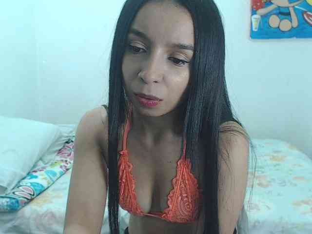 charlotehere webcam