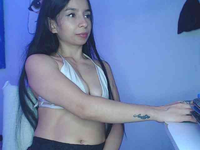 charlotehere webcam