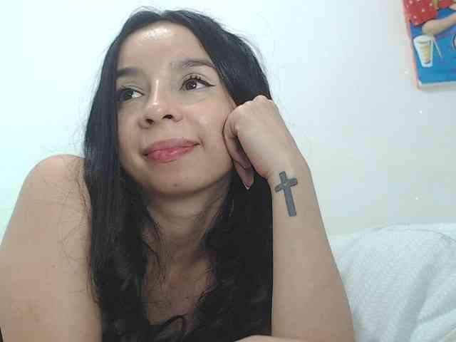 charlotehere webcam