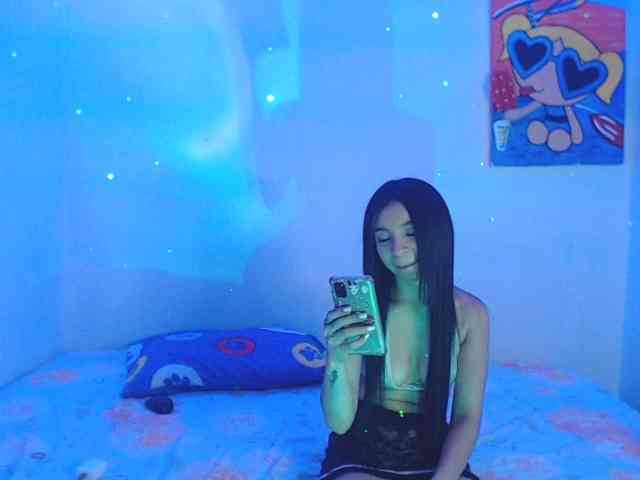 charlotehere webcam