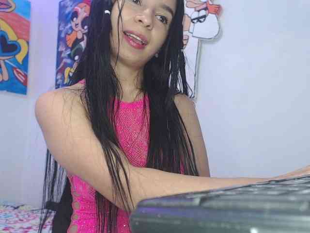 charlotehere webcam
