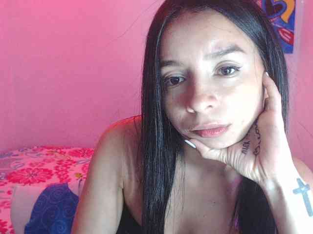charlotehere webcam