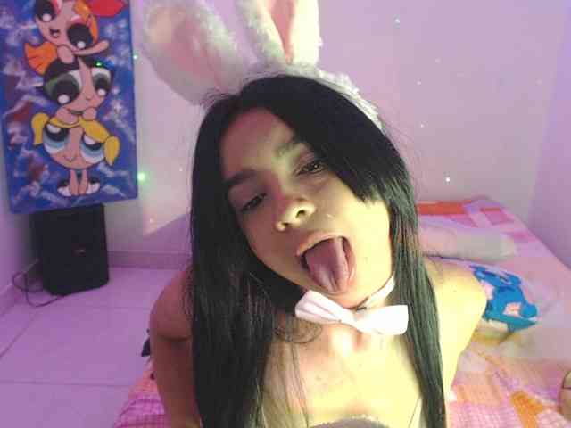 charlotehere webcam