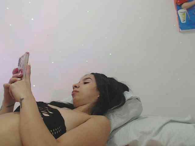 charlotehere webcam