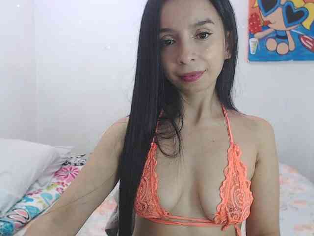 charlotehere webcam