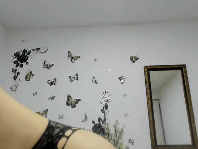 jennifersmit1's BongaCams show and profile