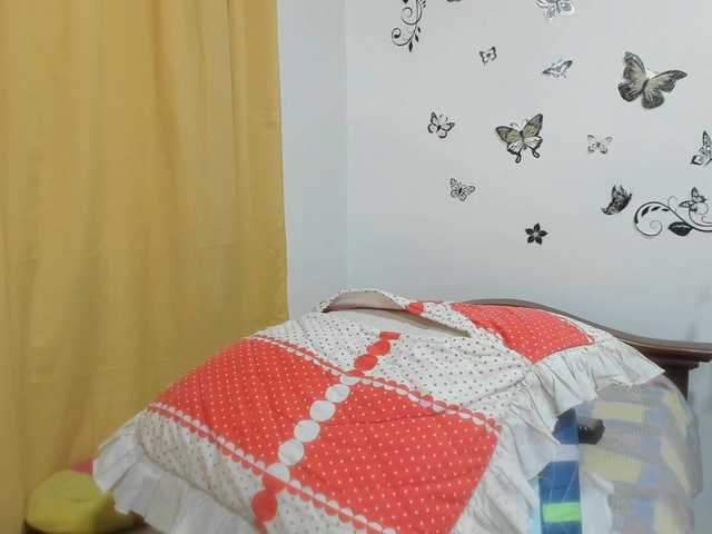 jennifersmit1's BongaCams show and profile