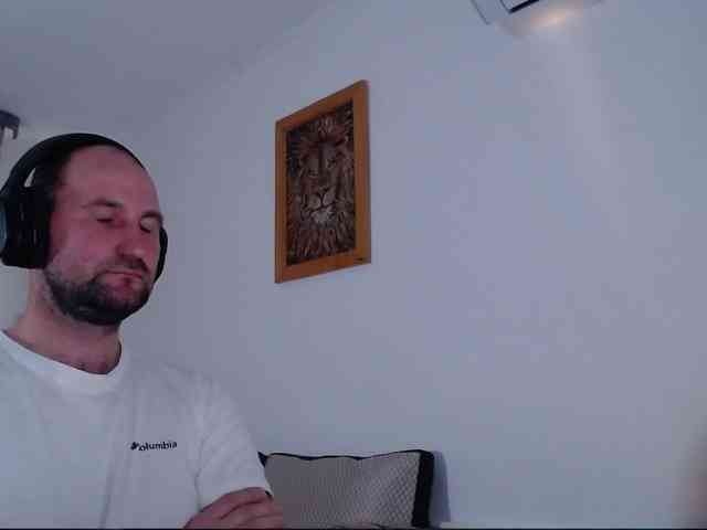 PoPaDoSiK-Mod Live Webcam on BongaCams