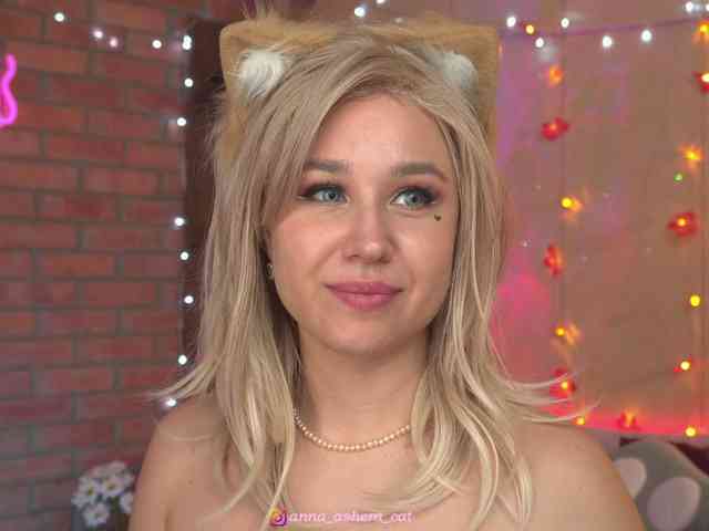 AsheraCat webcam