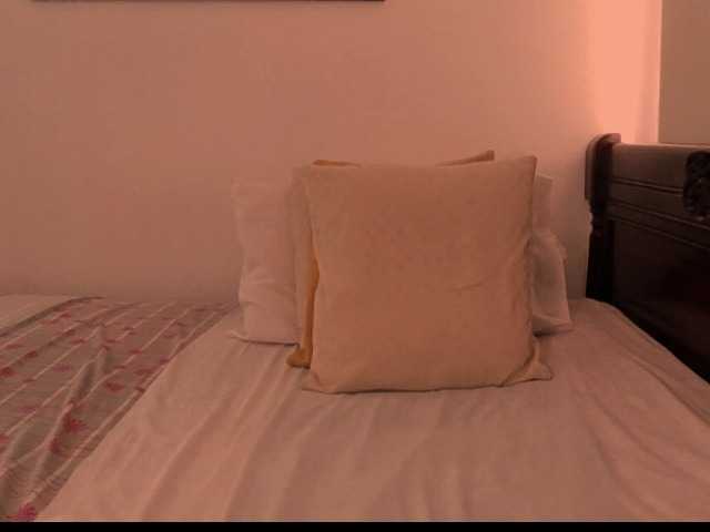 Lucypalmax's BongaCams show and profile