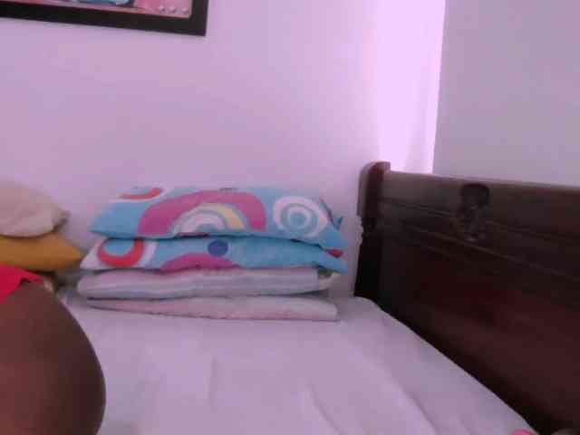 Lucypalmax webcam